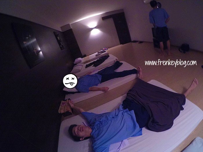 Pengalaman Pijat di Bangkok ( Thai Massage ), Sakit tapi Nikmat